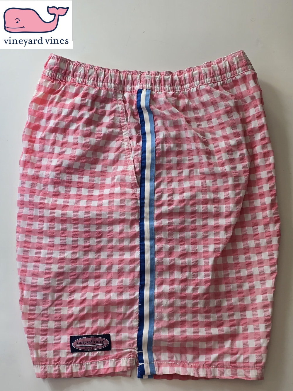 Vineyard Vines Chappy Mens  Large Pink Gingham Swim Trunks & Blue Racing Stripes
